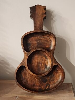 🎸 Dolly Parton Guitar-Shaped Acacia Wood Serving Tray 🦋 Custom Hanging Decor